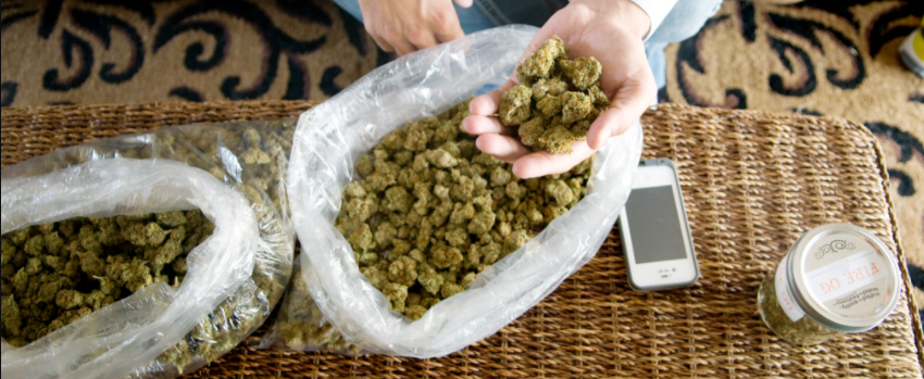 Selling_Marijuana