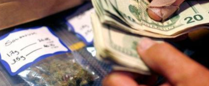 Selling_Marijuana