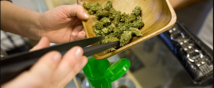 Selling_Marijuana