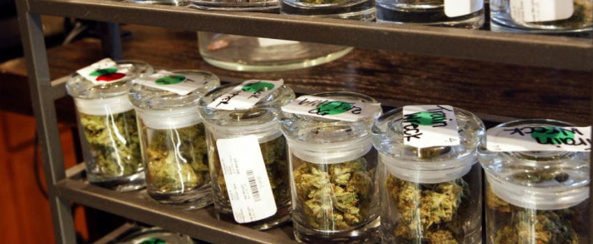 Selling_Marijuana