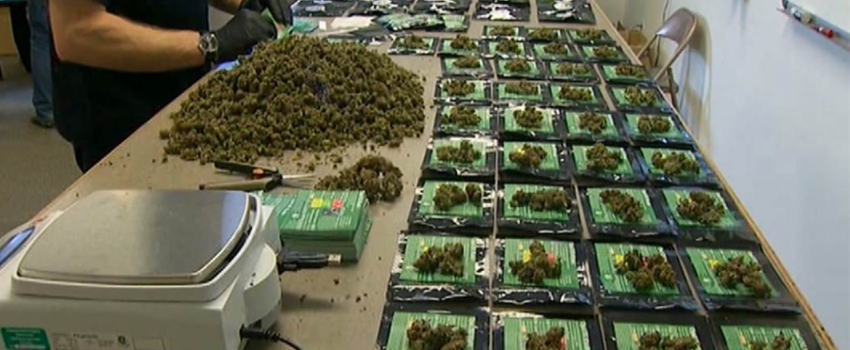 Selling_Marijuana